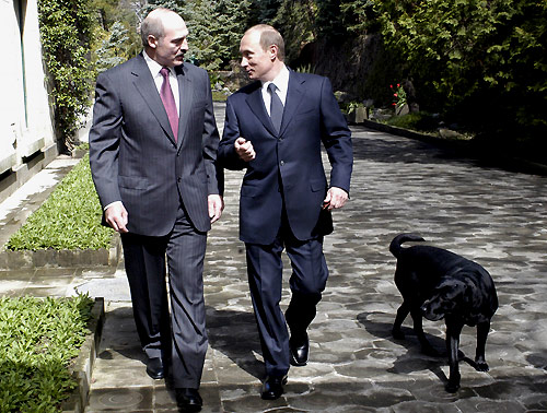 Łukaszenka chce stworzyć nowy „Związek Radziecki” z Putinem